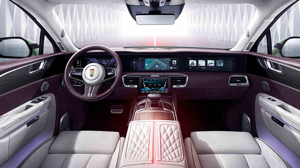 China Luxury electric car: Hongqi E-HS9